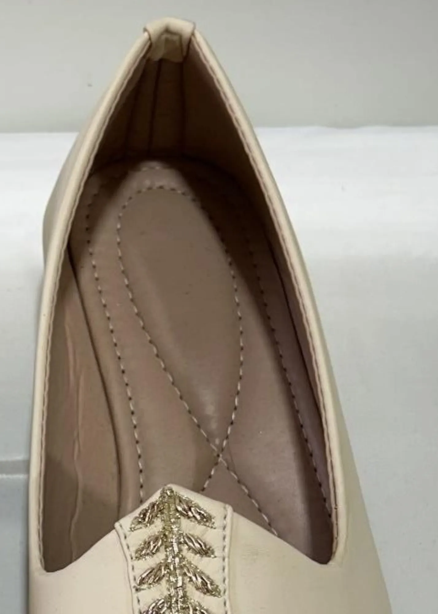 CREAM EMB JUTI STYLE SHOES FOR MEN