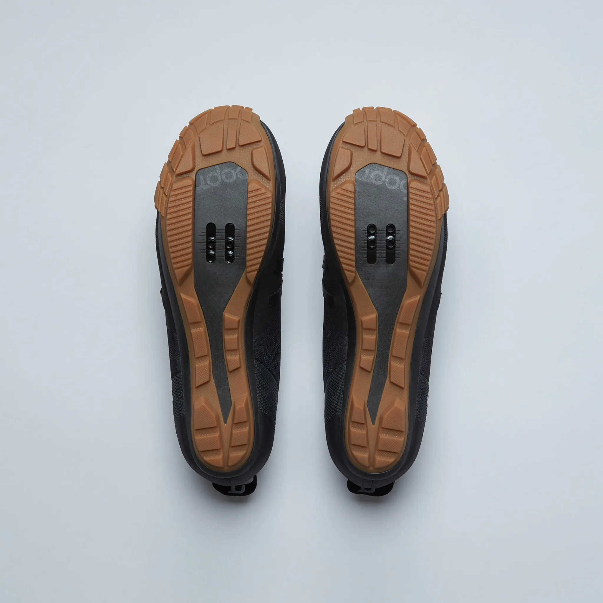 DISTANZA CARBON Cinder - Black