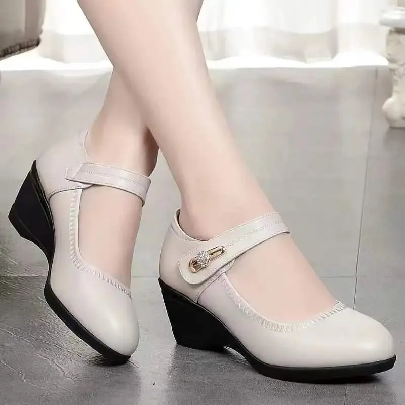 Hnzxzm High Quality Genuine Soft Leather Soled Shoes Spring New Soft Soled Anti Slip Wedge Shoes for Middle Aged and Elderly People