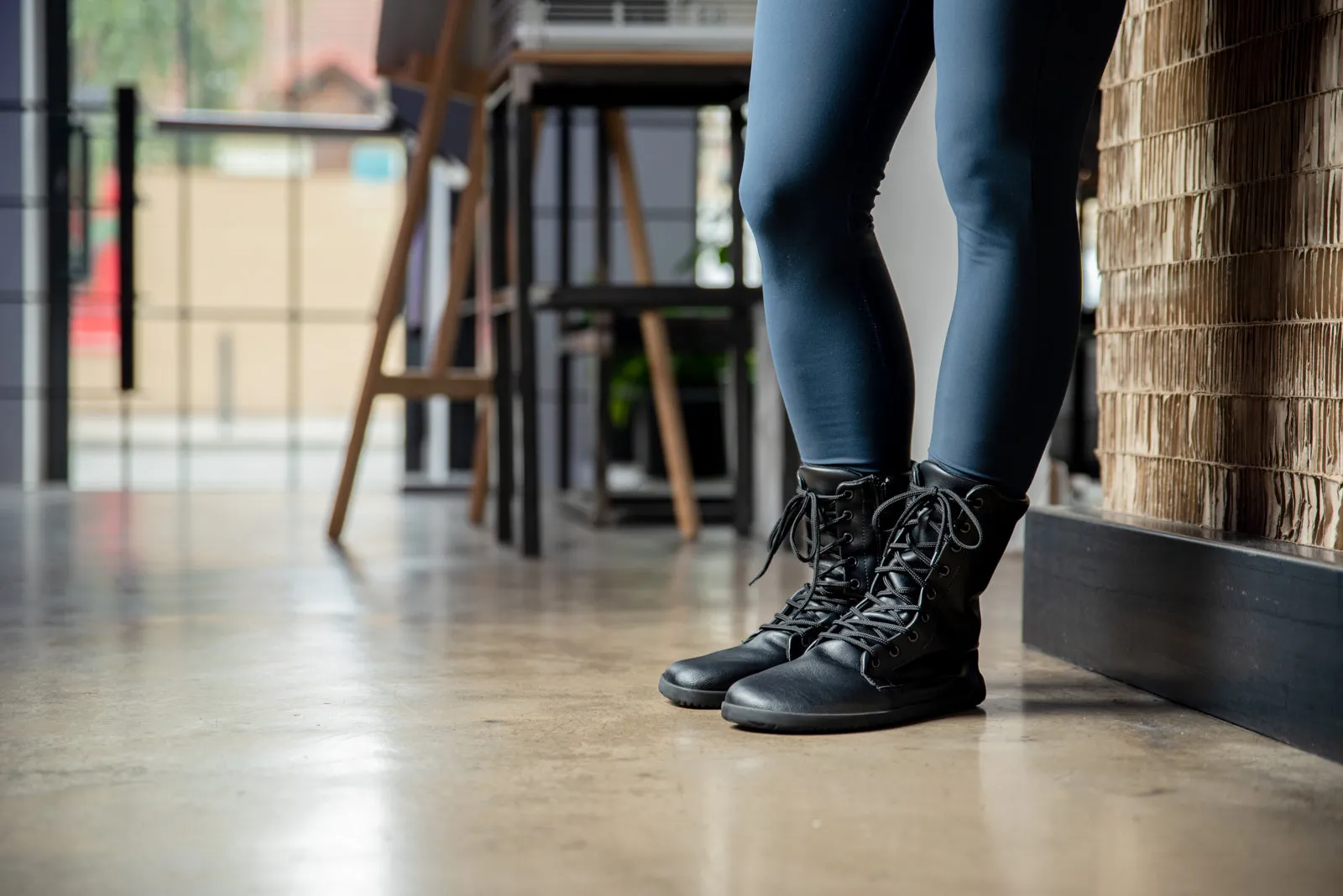Jaya Comfort Women’s Zip-up Boots – Black