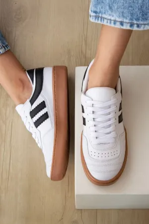 Maker's Miel 72 Sneakers | Black & White