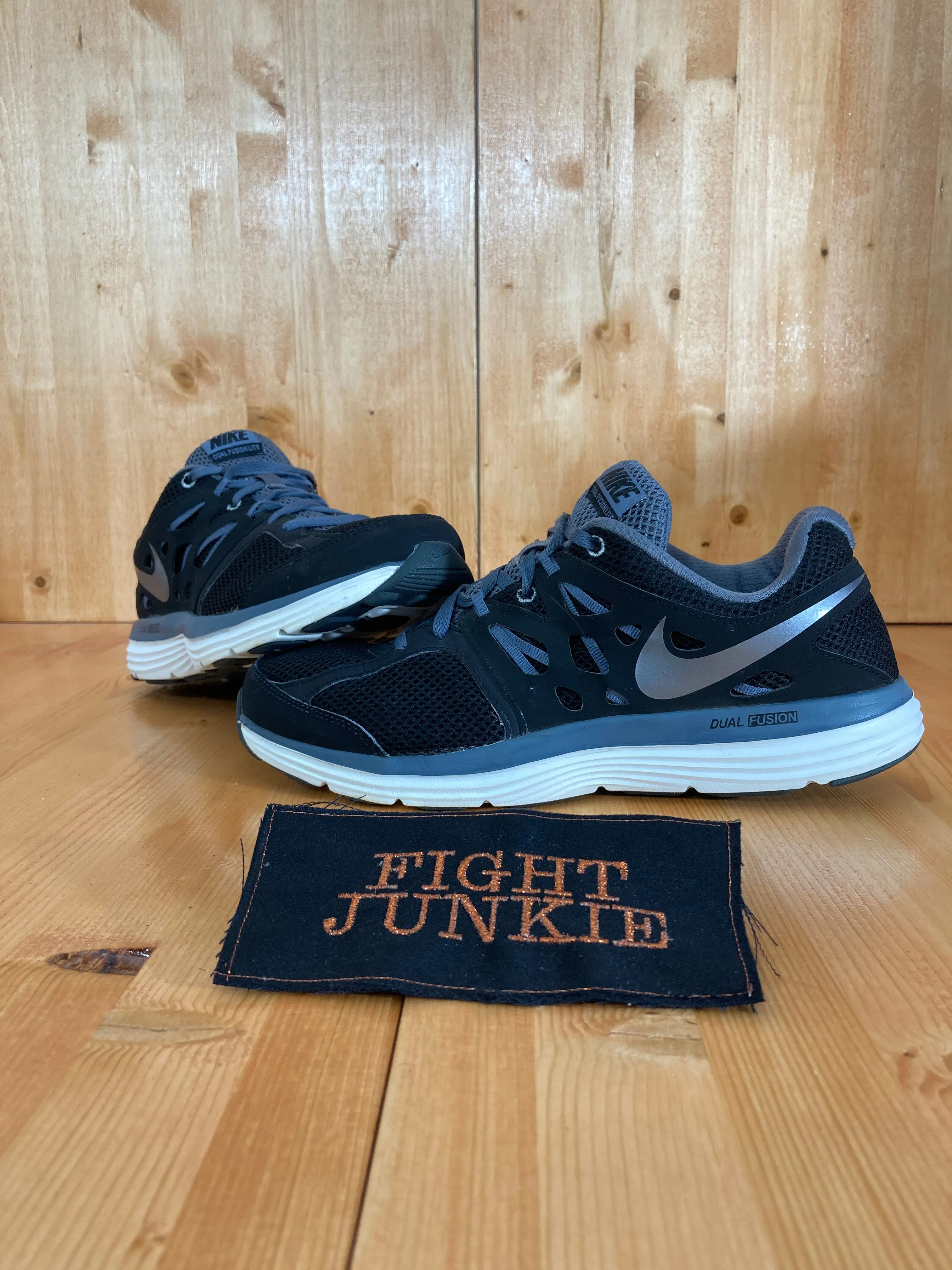 NIKE DUAL FUSION LITE Men Size 9.5 Running Shoes Sneakers