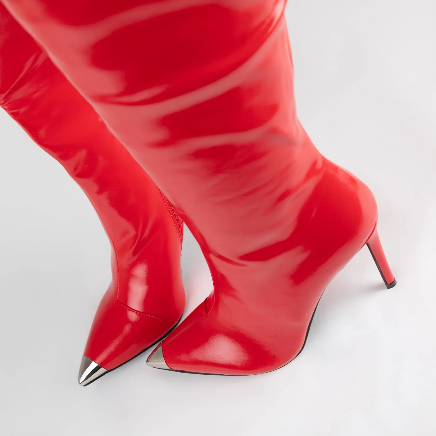 RAID Moulin Long Boots in Red