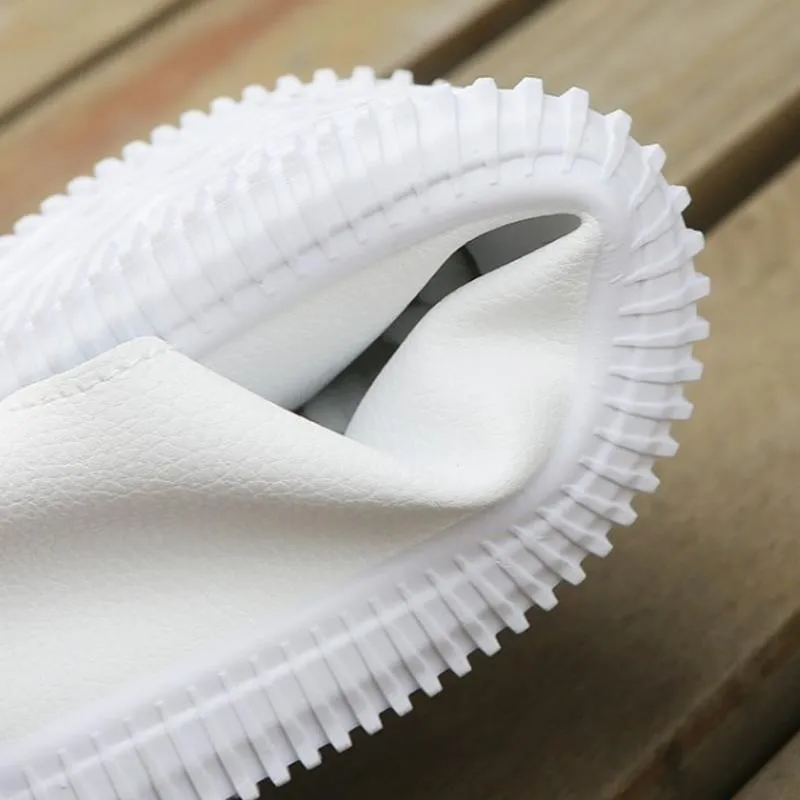 Simple and Casual Round Toe Sneakers