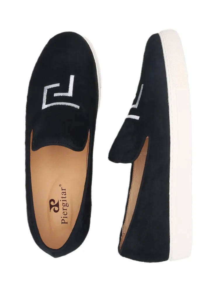 Spring new style black horsehair embroidered men's casual sneakers European and American style white thick-soled slip-on sneakers