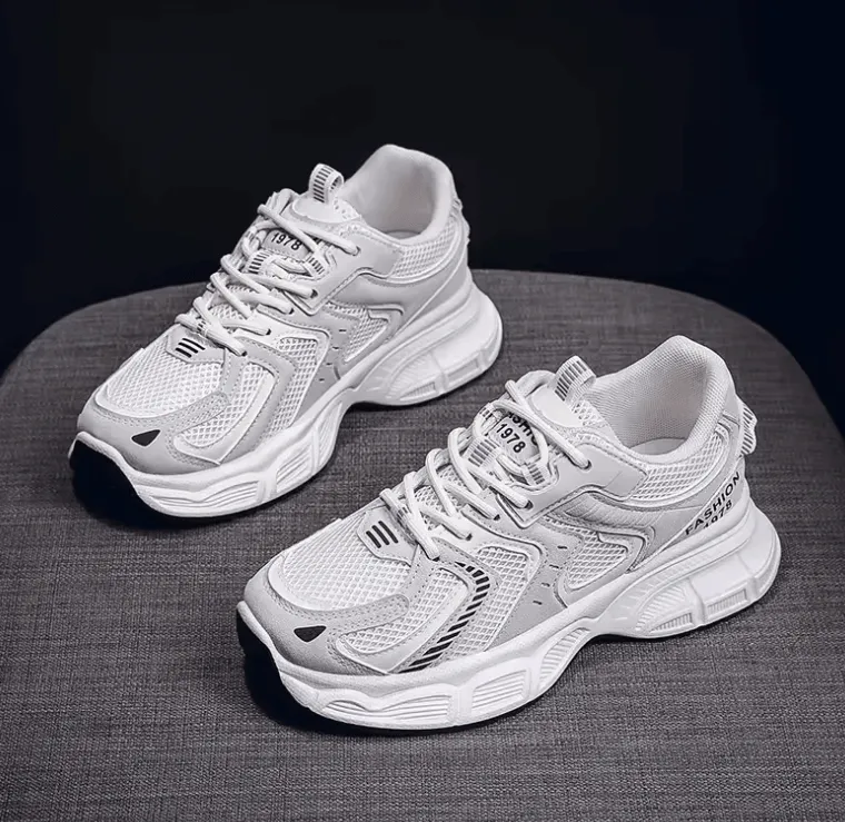 Thick Bottom Paris Dad Shoes – Lightweight, Stylish & Perfect for Casual Exercise