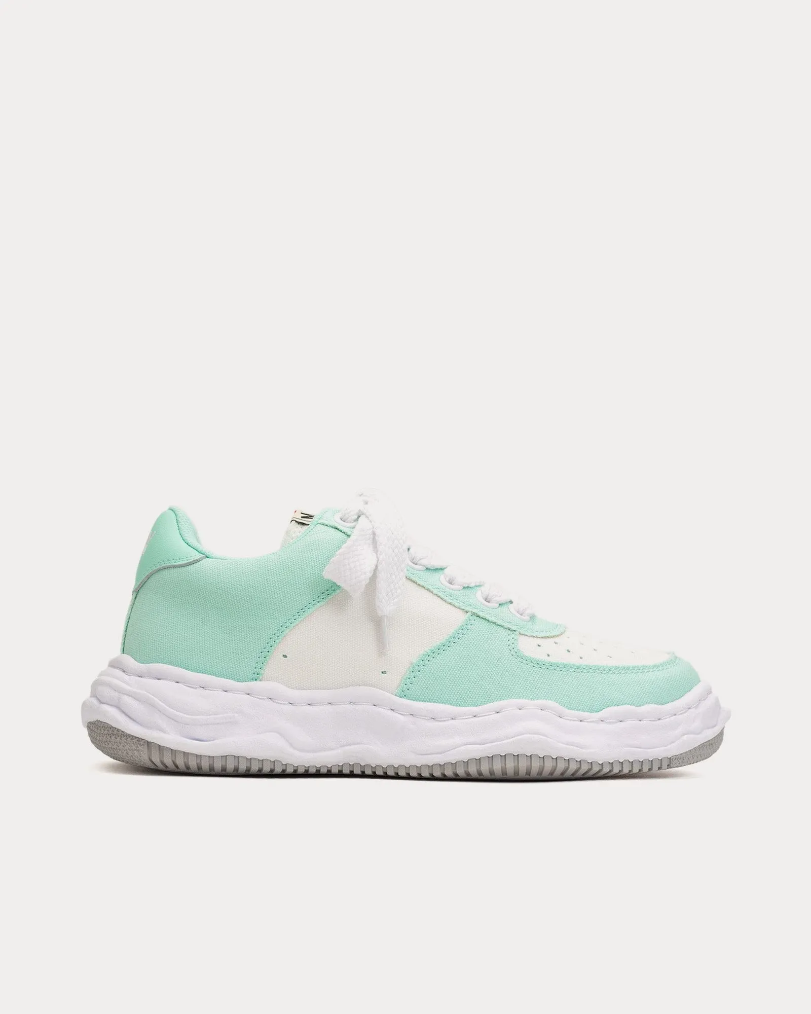 Wayne OG Sole Canvas Light Blue / White Low Top Sneakers
